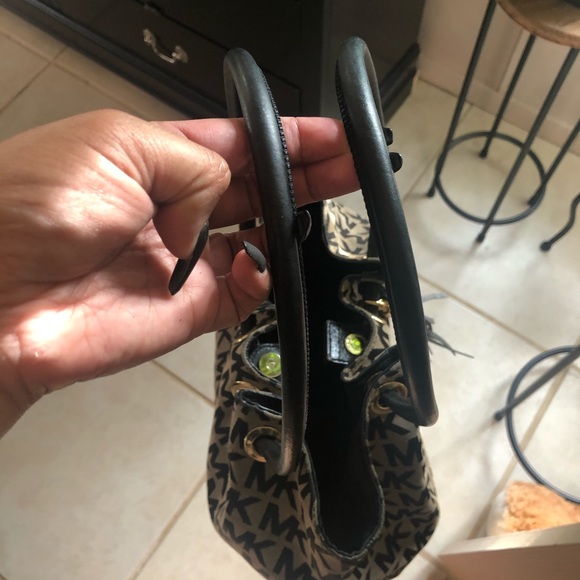 Michael Kors Purse - Picture 3 of 9